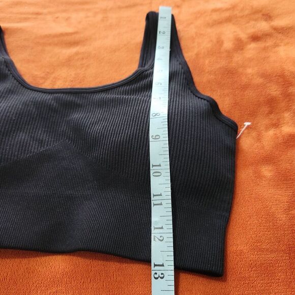 Sports Bra Womens Size Medium Black Padded Stretch B5 - Picture 6 of 6